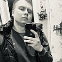Максим, 23 года