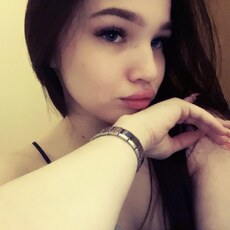 Фотография девушки Алина, 19 лет из г. Южно-Сахалинск