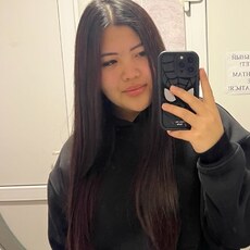 Фотография девушки Ainyr, 18 лет из г. Тюмень