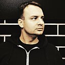Роман, 33 года
