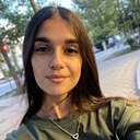 Фатиме, 18 лет