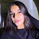 Фатиме, 18 лет
