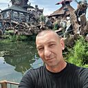 Ххх, 51 год