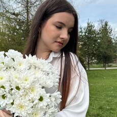 Фотография девушки Алина, 18 лет из г. Петрозаводск