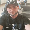 Роман, 33 года