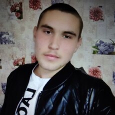 Фотография мужчины Денис, 20 лет из г. Барнаул