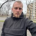 Антон, 23 года