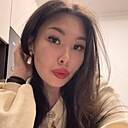 Алтана, 22 года