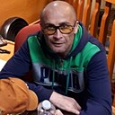 Эмигрант, 51 год