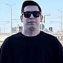 Илхам, 24 года