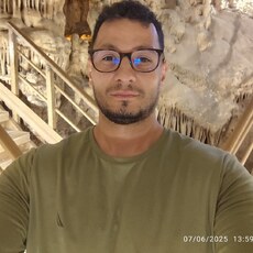 Фотография мужчины Nuri, 33 года из г. Южно-Сахалинск