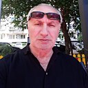 Robert, 61 год