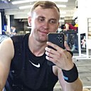Михаил, 33 года