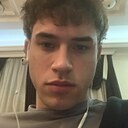 Максим, 22 года
