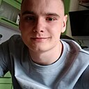 Максим, 24 года