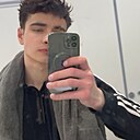 Мехроб, 18 лет