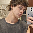 Максим, 21 год