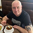 Maks, 44 года