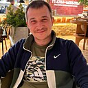 Антон, 32 года