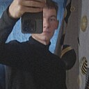 Денис, 21 год