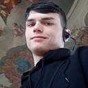 Максим, 21 год