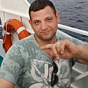 Максим, 33 года
