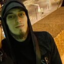 Адам, 23 года