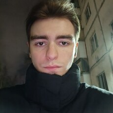 Фотография мужчины Арсений, 22 года из г. Сургут