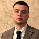 Ro, 32 года