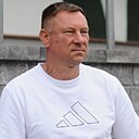 Виктор, 44 года