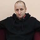 Ванек, 42 года