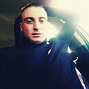 Роман, 25 лет