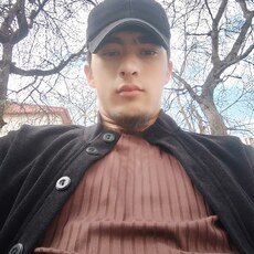 Фотография мужчины Алибек, 20 лет из г. Нальчик