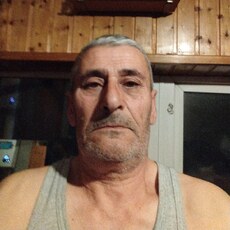 Фотография мужчины Варуж, 62 года из г. Ульяновск