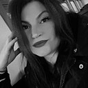Окса, 23 года