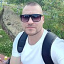 Виктор, 33 года