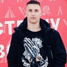 Фотография мужчины Андрей, 19 лет из г. Шелехов