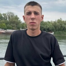 Фотография мужчины Кирил Л, 19 лет из г. Миллерово