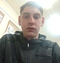 Максим, 18 лет