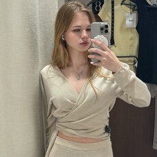 Фотография девушки Лиза, 18 лет из г. Санкт-Петербург