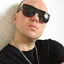 Llllllll, 43 года
