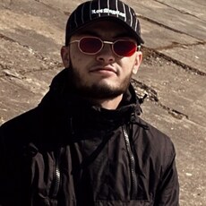 Фотография мужчины Avaz, 22 года из г. Томск