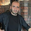 Arm, 44 года