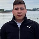 Данил, 23 года