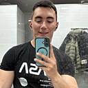 Максим, 25 лет