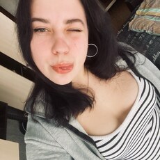 Фотография девушки Оля, 23 года из г. Звенигород