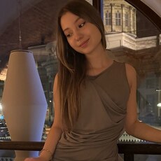 Фотография девушки Ариночка, 20 лет из г. Санкт-Петербург