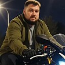 Мікі, 38 лет