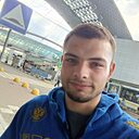 Антон, 23 года