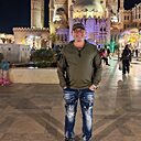 Максим, 44 года